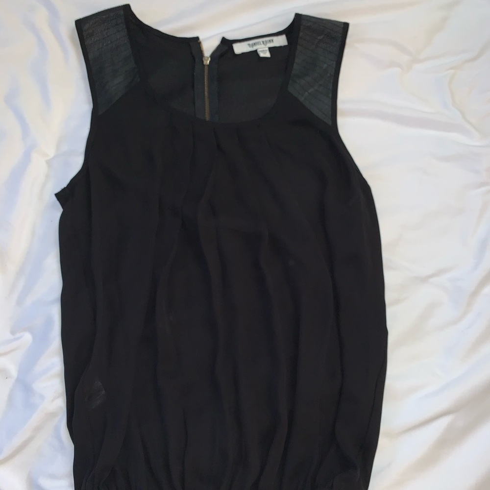 Daniel Rainn Black Top